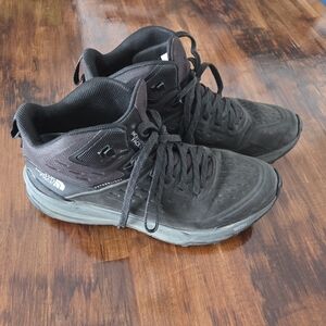 The North Face Men's Black Hiking Shoes Black 10.5